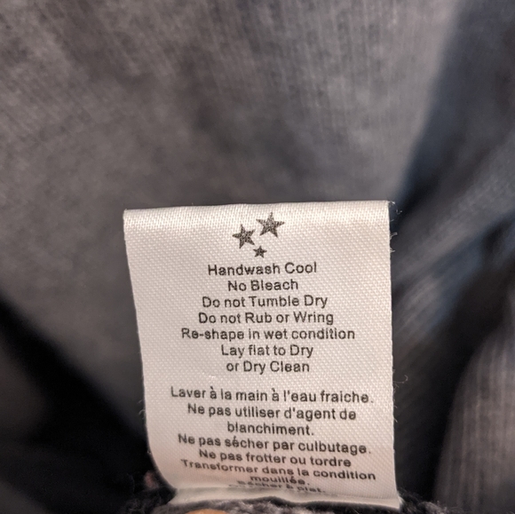 Aritzia Talula Grandpa Sweater - Picture 4 of 5